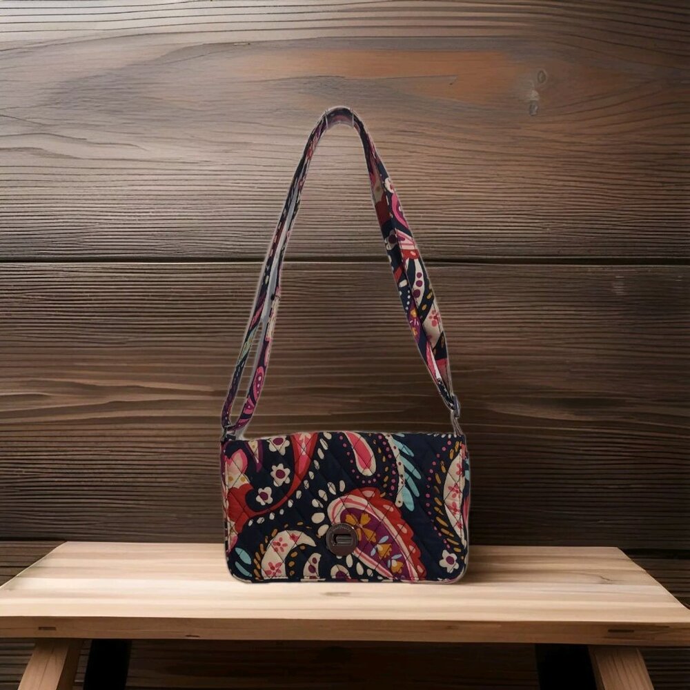 Vera Bradley Quilted Pink And Navy Blue Bag Java Floral Paisley Shoulder Purse